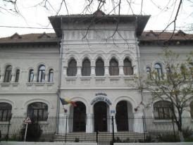 Grădiniţa Perluţele Mării angajează secretar part-time