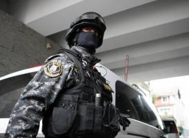 DIICOT Suspecţi de şantaj şi deturnare de licitaţii publice, propuşi pentru arestare