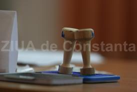 Analiştii prognozează o prezenţă a alegătorilor la alegerile parlamentare de 40- 50 la sută