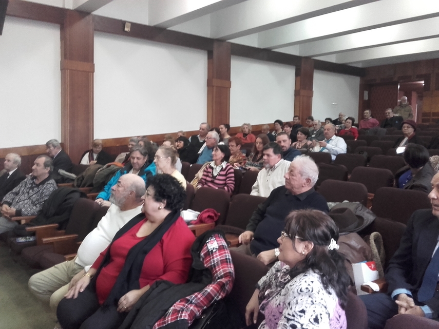 epigrame fabule poezii proza scurta si caricaturi de calitate containerul cu umor lansat de clubul umoristilor