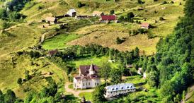 Nu urăsc România, dar tare mi-aş dori s-o iubesc!