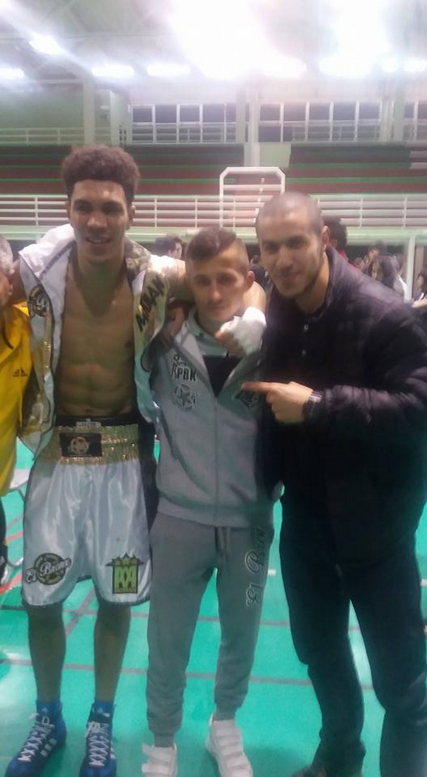 ionut el capo baluta l a invins si pe luis espinosa sper sa te bati cat mai curand pentru o centura fulgere