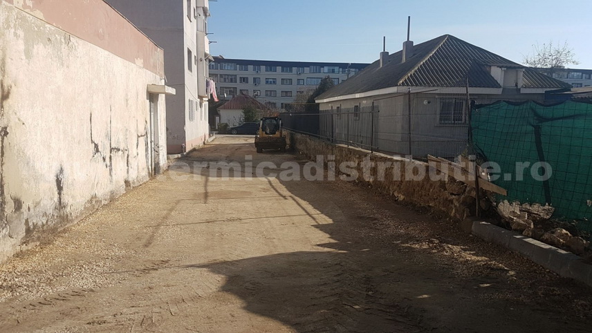 angajatii termica distributie navodari srl au grija de modernizarea orasului mai multe strazi intra in