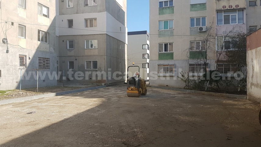 angajatii termica distributie navodari srl au grija de modernizarea orasului mai multe strazi intra in