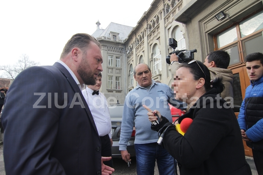 jurnalistii agresati din nou de sustinatorii ips teodosie galerie foto 617624