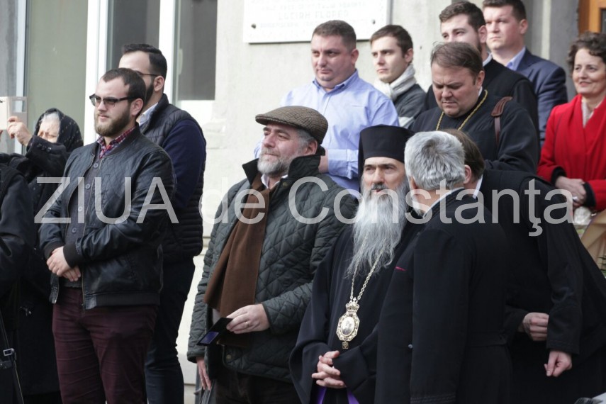 exclusiv fanfara fortelor navale ii canta lui ips teodosie cu prilejul aniversarii sale galerie foto