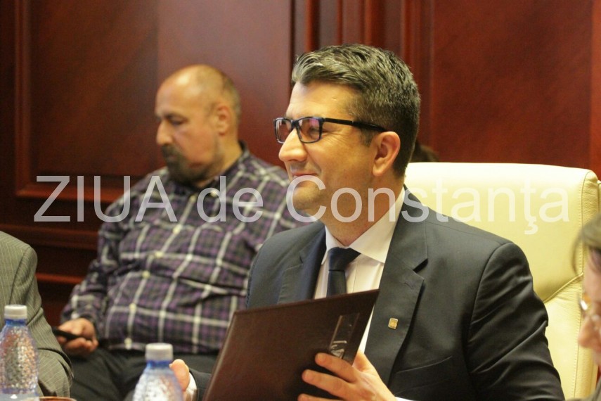 incepe sedinta extraordinara la consiliul local constanta 617599