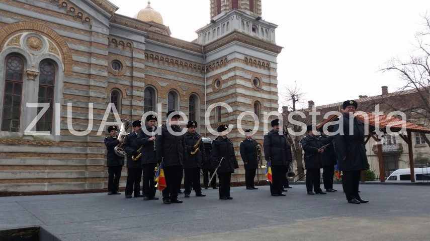 exclusiv fanfara fortelor navale ii canta lui ips teodosie cu prilejul aniversarii sale galerie foto