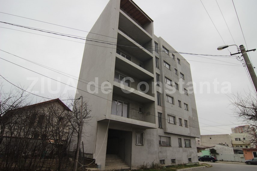 blocul ridicat pe zorelelor ar putea fi demolat primaria constanta obligata de instanta sa anuleze autorizatia