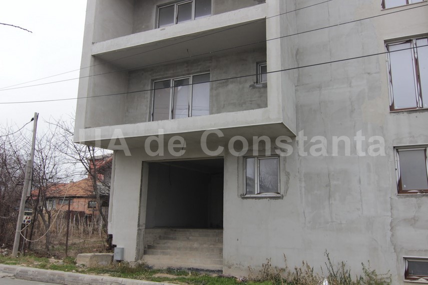 blocul ridicat pe zorelelor ar putea fi demolat primaria constanta obligata de instanta sa anuleze autorizatia