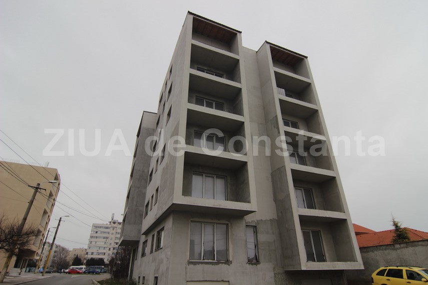 blocul ridicat pe zorelelor ar putea fi demolat primaria constanta obligata de instanta sa anuleze autorizatia