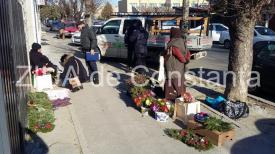 S-au dat amenzi și s-a confiscat marfa. Jandarmii și Poliția Locală, la florărese (galerie foto)