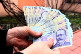 Cu sau fără primă - asta-i întrebarea! Ce angajaţi din Constanţa vor găsi sub brad daruri de la Moş Crăciun 