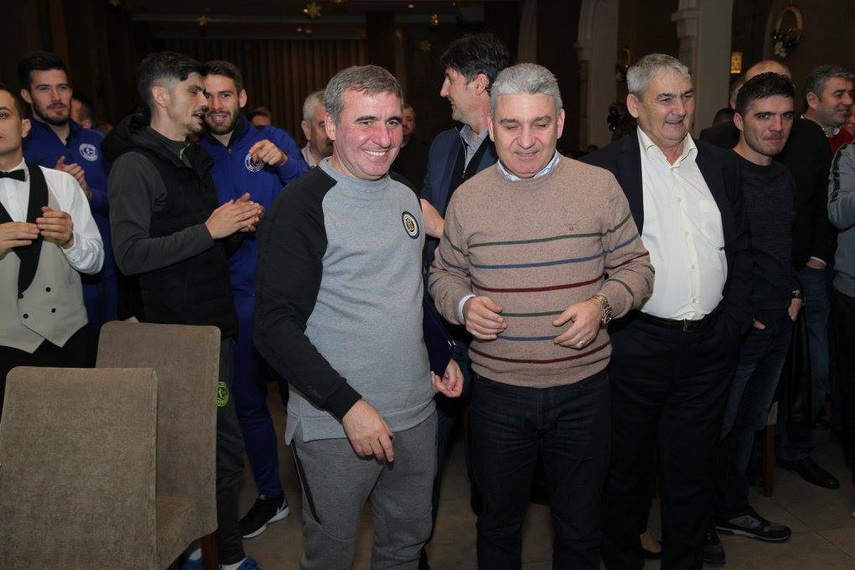 la petrecerea de final de an fc viitorul si a lansat imnul lupta si ntr o buna zi campioana tu vei fi