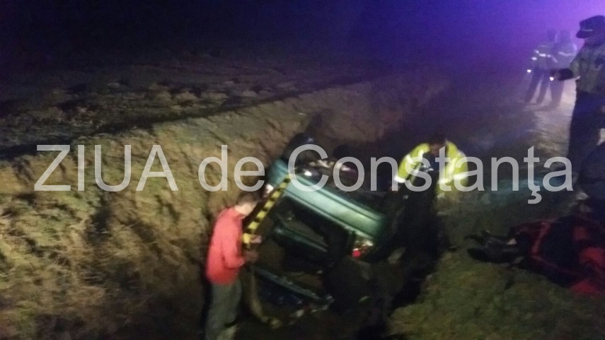 fotoreportaj accidentul mortal intre horia si hanul morilor in imagini o masina s a rasturnat intr un