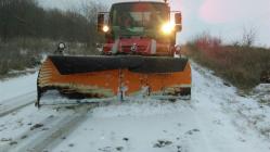 Zăpada şi viscolul şi-au făcut de cap în județul Constanţa. Mai multe drumuri au fost blocate ieri