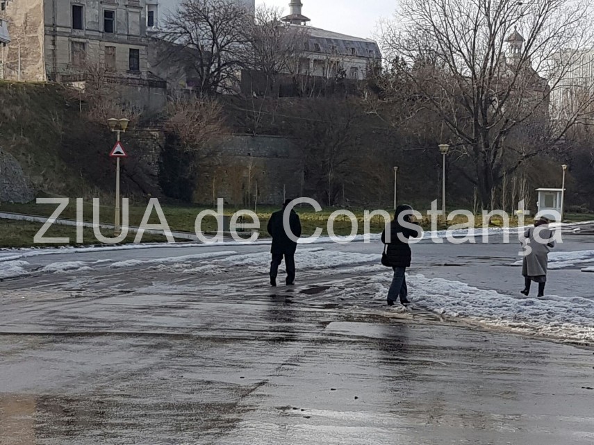 fotoreportaj portul tomis a inghetat 619343
