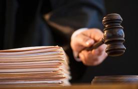 Dosar penal pentru doi bărbați din Tulcea care participau la o  cursă de mașini