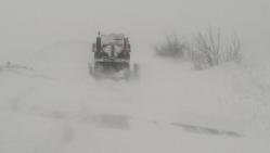 O femeie gravidă din Peştera a solicitat ajutorul ISU. O autospecială este în drum spre ea (galerie foto)