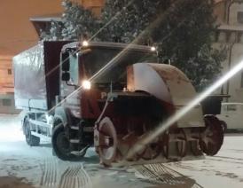 Autofreze din Neamț și Bacău deszăpezesc drumurile din județul Constanța. Interventie pe drumul spre Cernavodă (galerie foto)  