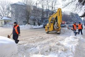 Constănțenii revoltați de cum se face deszăpezirea în oraș ”Au trecut 3 zile de când nu putem ieşi din casă”