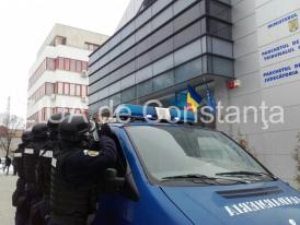 S-a dat alerta la Parchetul de pe lângă Tribunalul Constanţa! Forțele de ordine salvează un ostatic (galerie foto+video) 