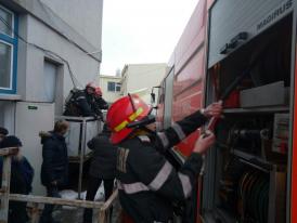 Incendiu la căminul 2 al Universității Ovidius (video)  