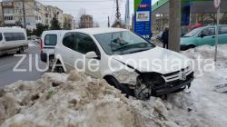 Coliziune între două autoturisme pe şoseaua Mangaliei (galerie foto+video)    