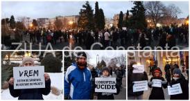 UPDATE 8. Mitingul a luat sfârșit Protest grațiere în Constanța. „Stop Mafiei!”, „Susțin Democrația!”, „Susțin DNA!” (galerie foto + video)                 