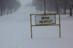 Ce se va întâmpla la noapte cu oamenii blocaţi în Constanţa? Prefectura arată cu degetul către Primărie. Primăria spune că ea se ocupă doar de oamenii străzii, potrivit legii! 