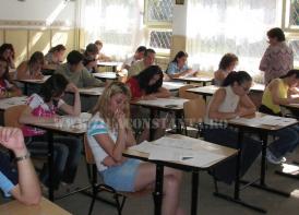 Când va începe anul şcolar 2017 - 2018? Ministerul Educaţiei pune în dezbatere structura anului şcolar viitor