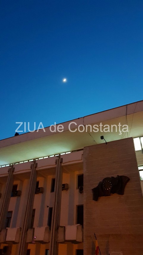 constantenii se strang din nou la prefectura 622455