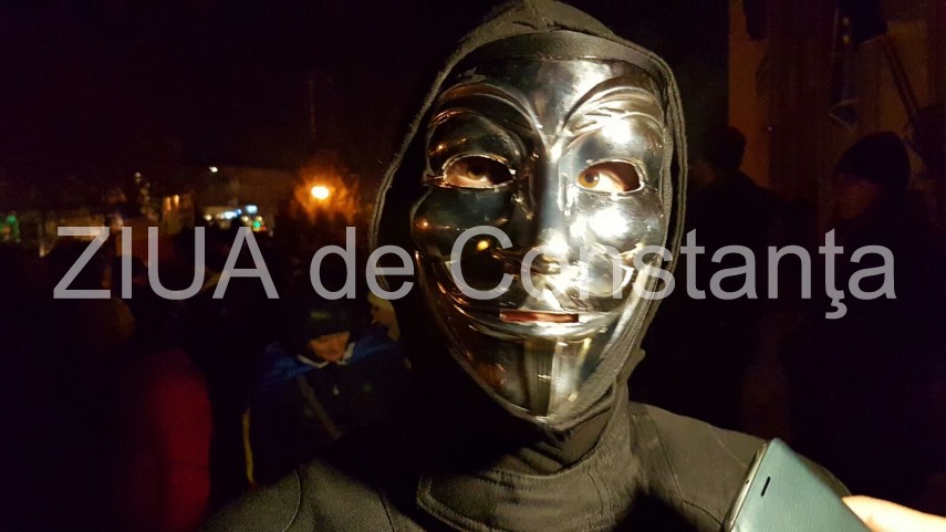 constantenii se strang din nou la prefectura 622455