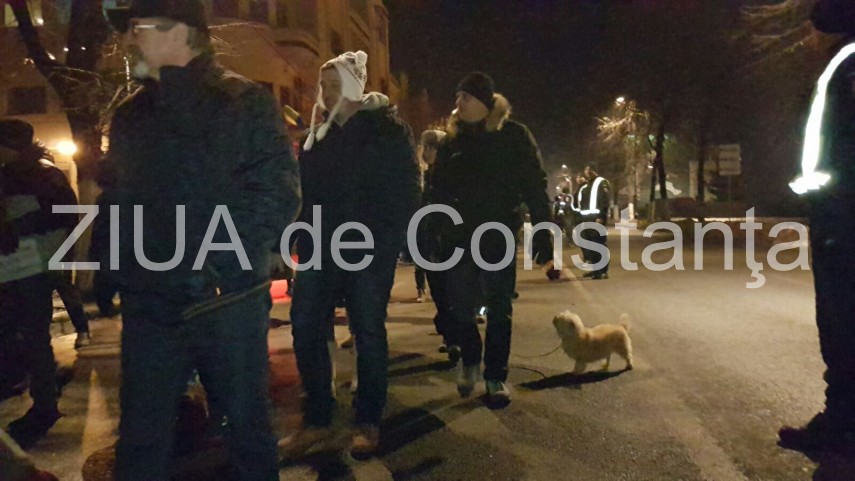 constantenii se strang din nou la prefectura 622455