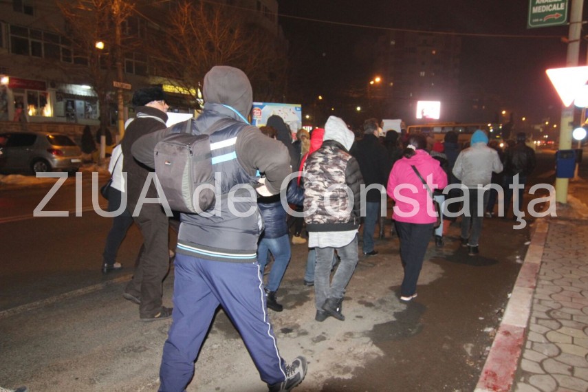 constantenii se strang din nou la prefectura 622455