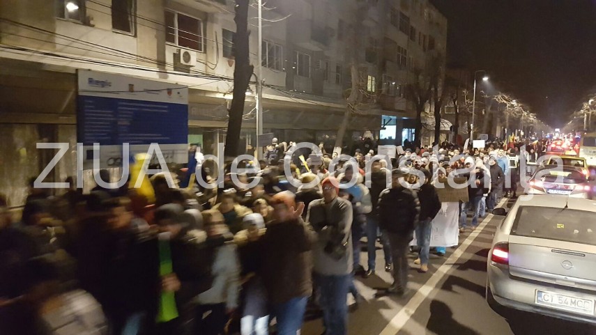 constantenii se strang din nou la prefectura 622455