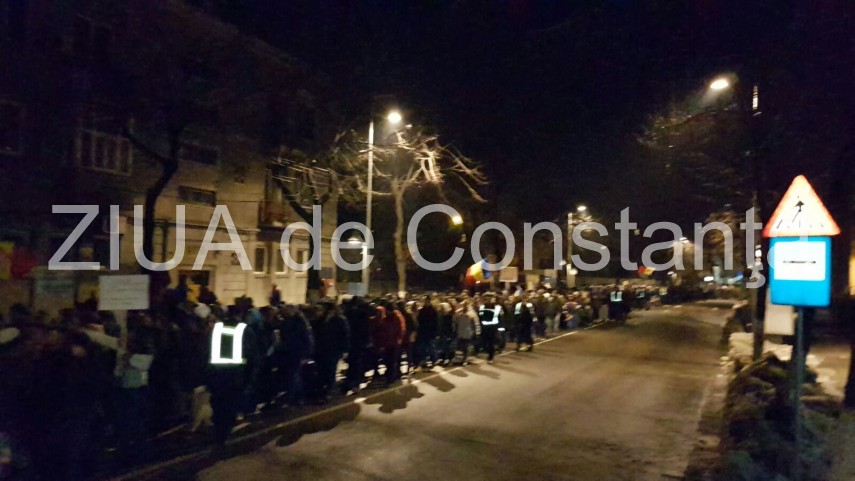 constantenii se strang din nou la prefectura 622455