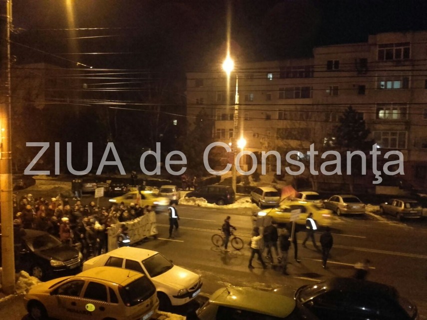 constantenii se strang din nou la prefectura 622455