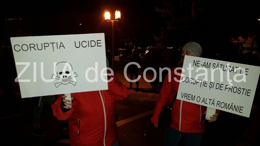constantenii se strang din nou la prefectura 622455