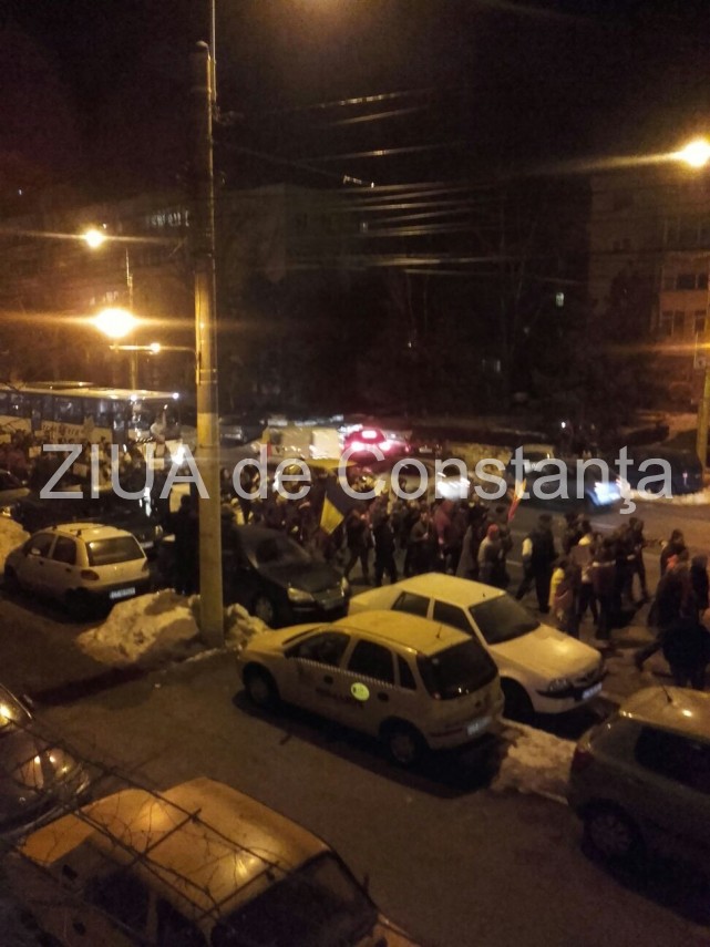 constantenii se strang din nou la prefectura 622455