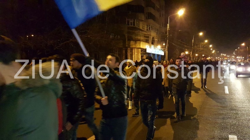 constantenii se strang din nou la prefectura 622455