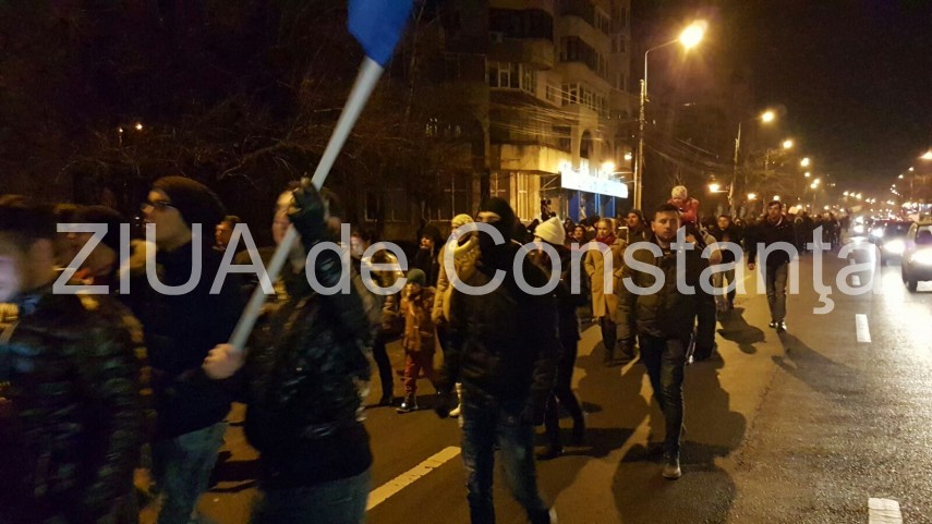 constantenii se strang din nou la prefectura 622455