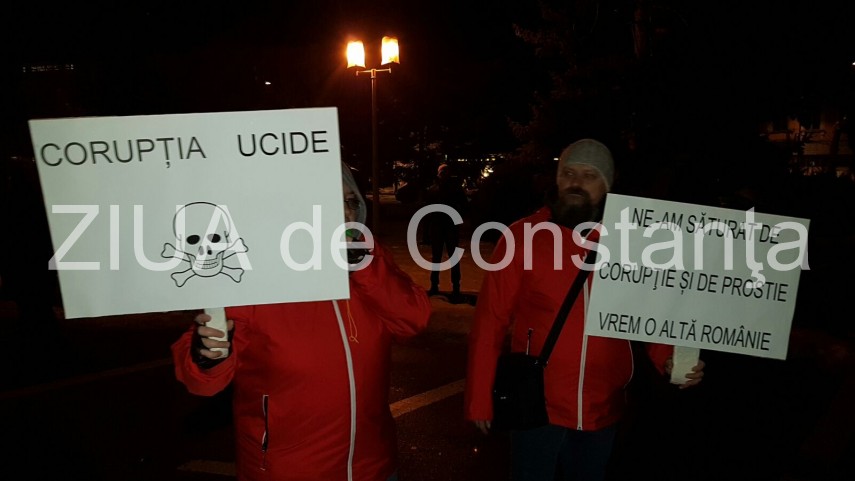 constantenii se strang din nou la prefectura 622455