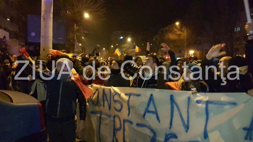 constantenii se strang din nou la prefectura 622455
