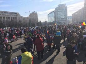 Protestul copiilor, în Piața Victoriei 