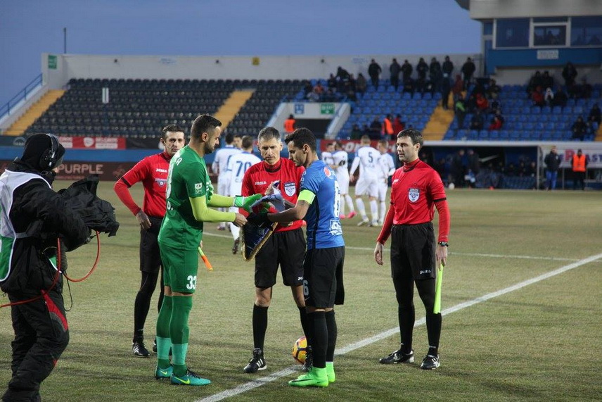 daca nici acum nu vin atunci cand hagi dezamagit de numarul mic de spectatori de la ovidiu desi fc viitorul