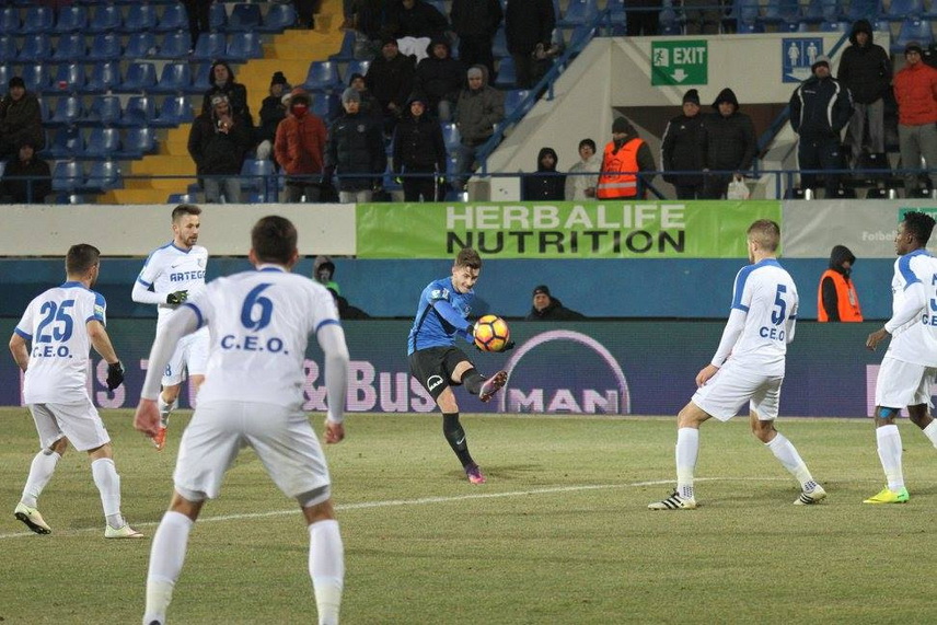 daca nici acum nu vin atunci cand hagi dezamagit de numarul mic de spectatori de la ovidiu desi fc viitorul