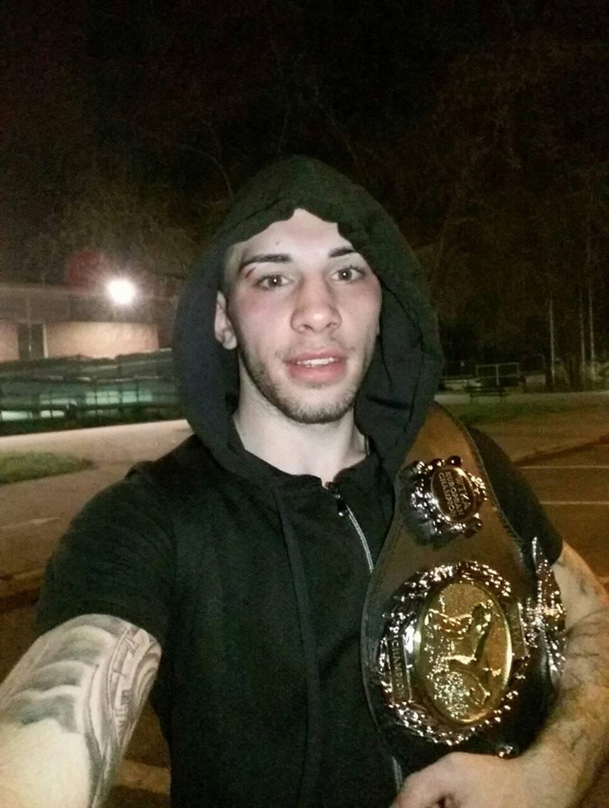 spartanul cu inima de leu victorie in italia si cezar andries aduce la navodari centura de campion european