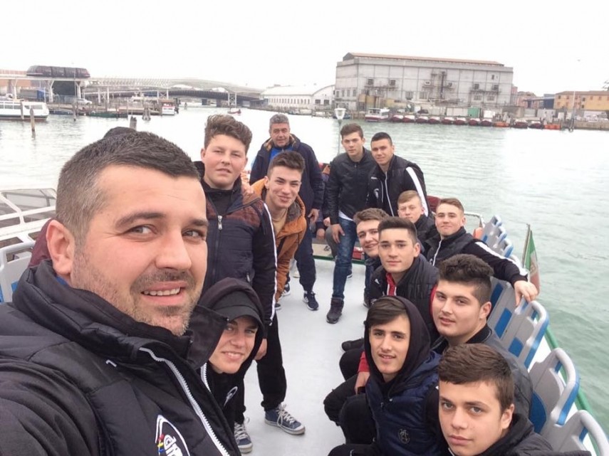 cum a murit antrenorul adrian tinca la numai 50 de ani de acolo din rai vegheaza rugby ul romanesc galerie