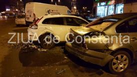 Accident cu mai multe mașini avariate în zona Tomis 3, din Constanța (galerie foto + video)   